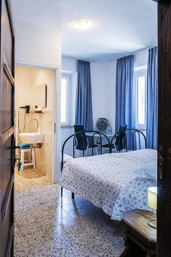 مبيت وإفطار Amandola Casa Friano المظهر الخارجي الصورة