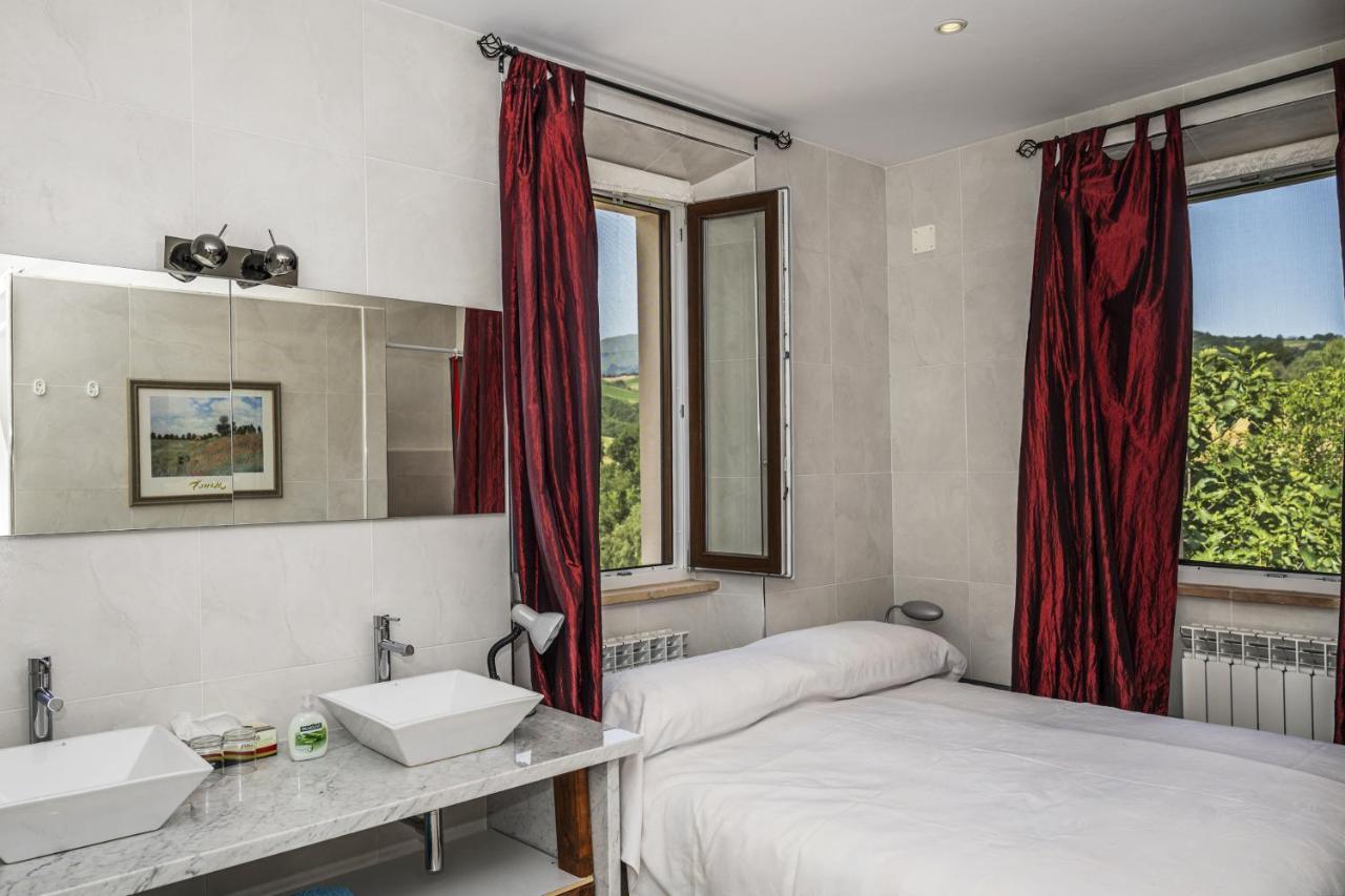 مبيت وإفطار Amandola Casa Friano المظهر الخارجي الصورة